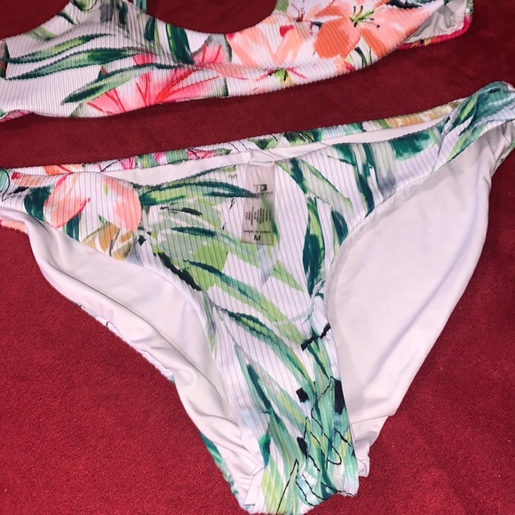 TiniBikini White Tropical Floral Bikini Two-piece Set Lg Top Md Bottom - Picture 2 of 6